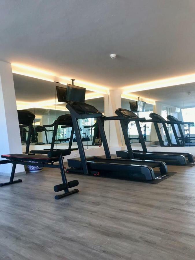 Hotel Tritone Каорле Экстерьер фото